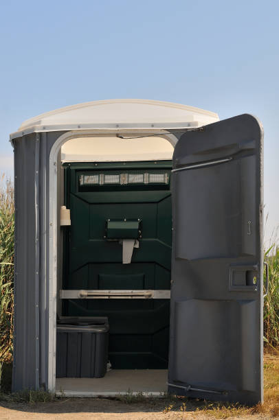 Best Portable restroom trailer rental  in Royalton, IL
